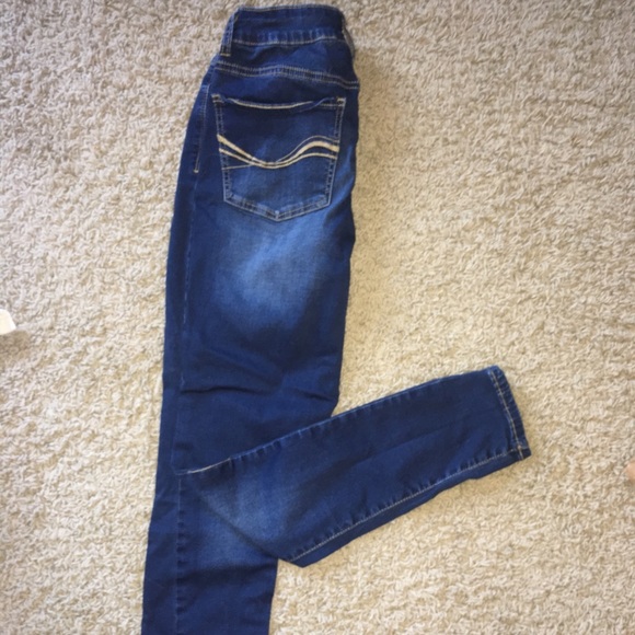 Women’s Jeans $20 each - Picture 7 of 8
